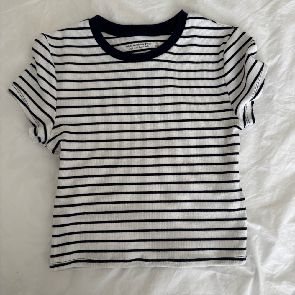ABERCROMBIE cropped tee
